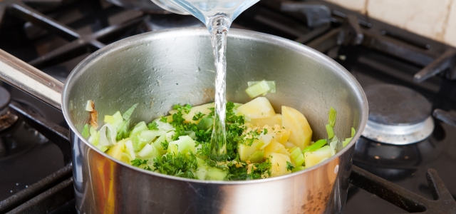 Leek, potato and pea soup 1